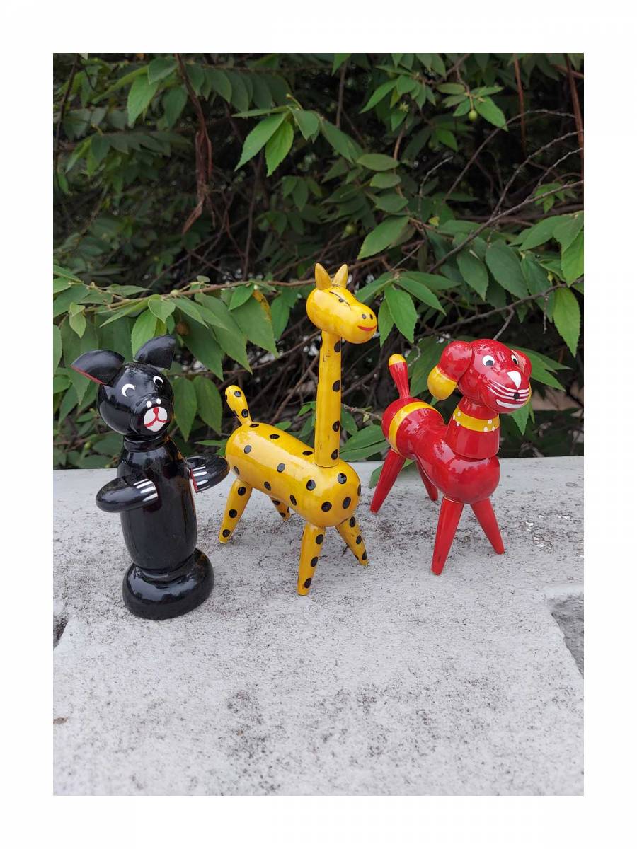 Toy - Wooden Animals - Giraffe, Bear, Dog - Set of 3 Toy - Wooden Animals - Giraffe, Bear, Dog - Set of 3