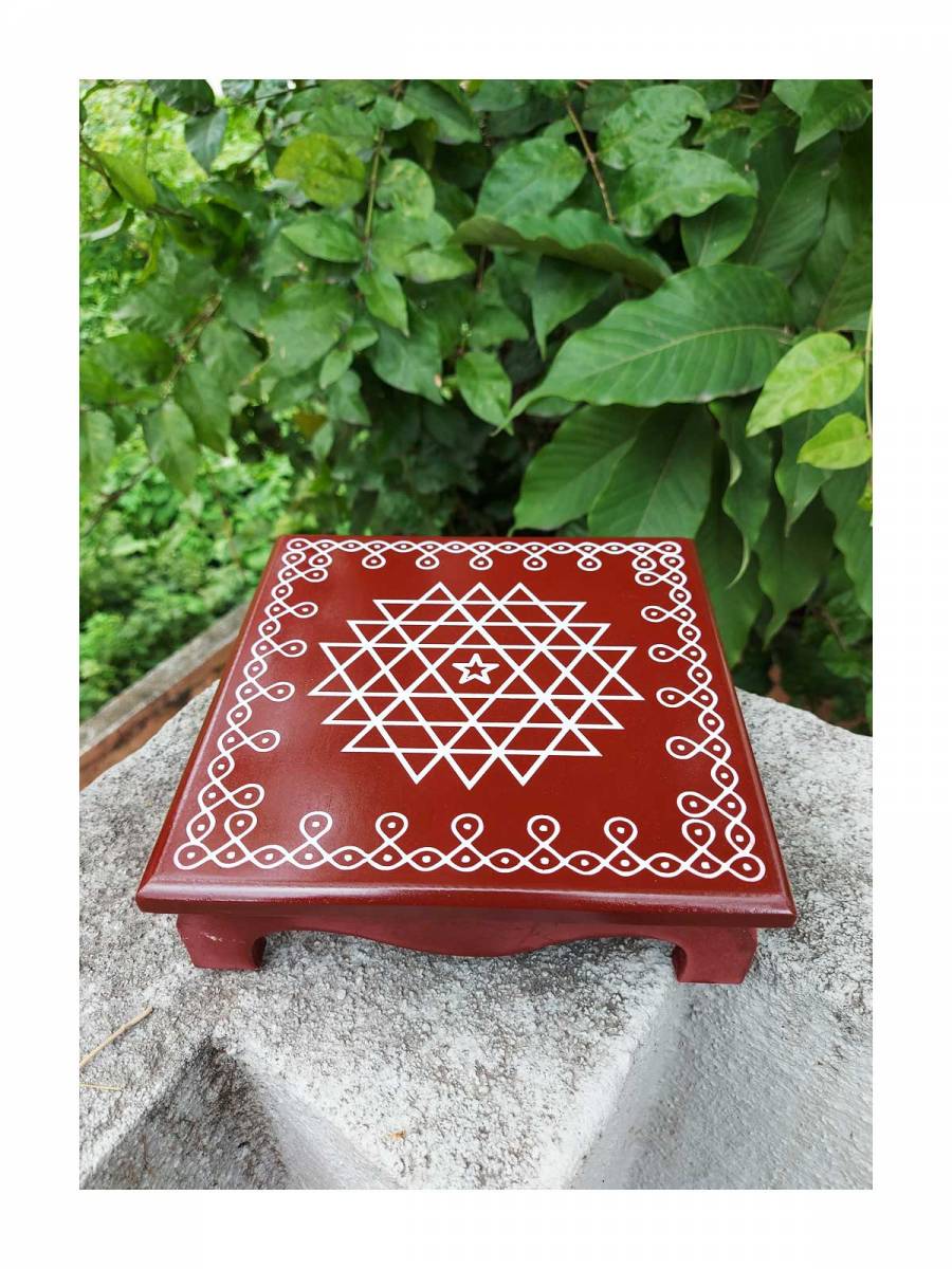 Festive - Wooden Rangoli Puja Peetam - 8 inch - Brown Festive - Wooden Rangoli Puja Peetam - 8 inch - Brown
