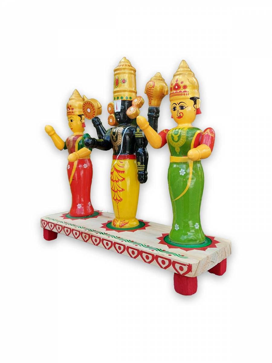 Wooden Balaji Pariwara - Etikoppaka Dolls
