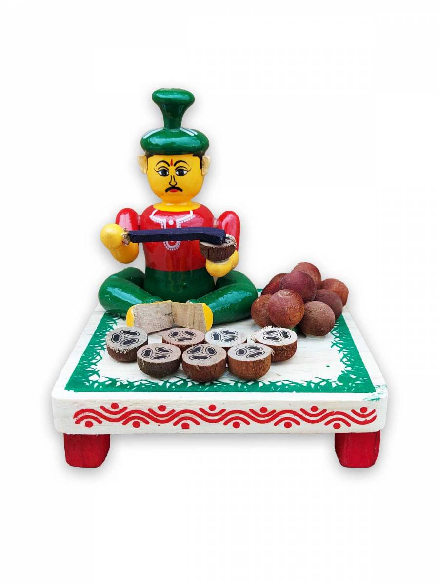 Wooden Village Man Selling Coconut - Etikoppaka Dolls Wooden Village Man Selling Coconut - Etikoppaka Dolls