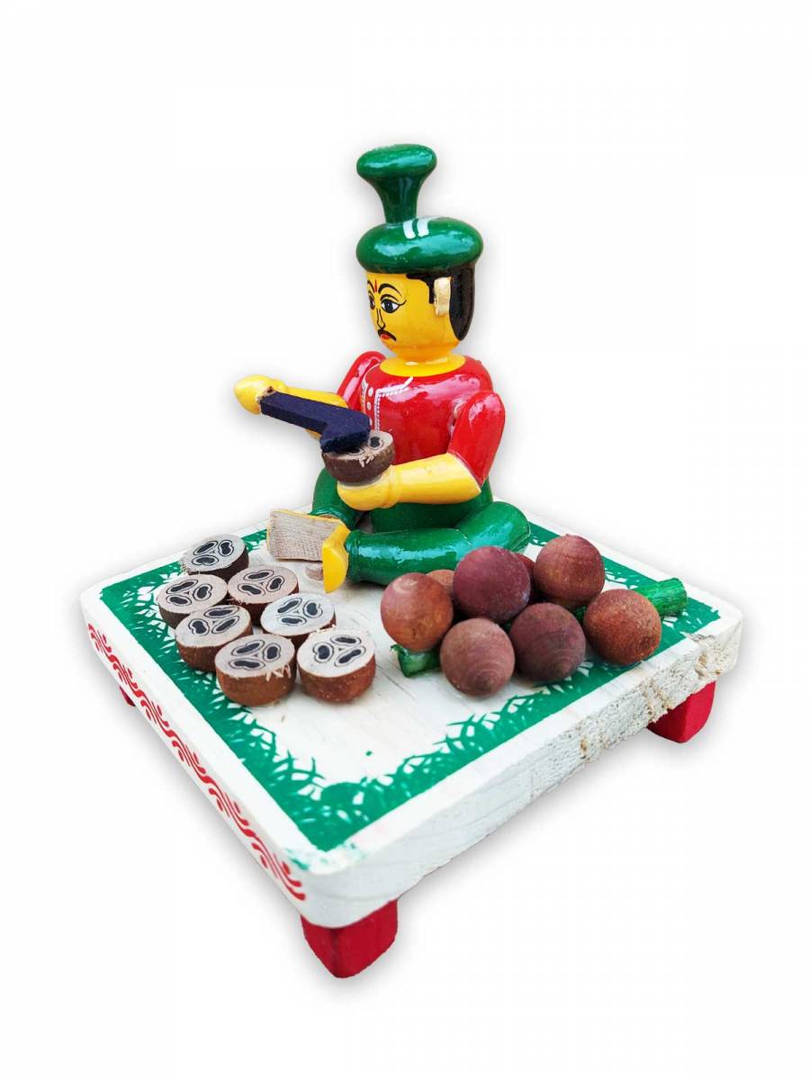 Wooden Village Man Selling Coconut - Etikoppaka Dolls Wooden Village Man Selling Coconut - Etikoppaka Dolls