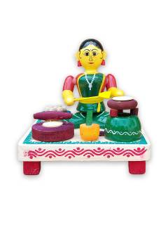 Wooden Village Lady Cooking Chapathi - Etikoppaka Dolls
